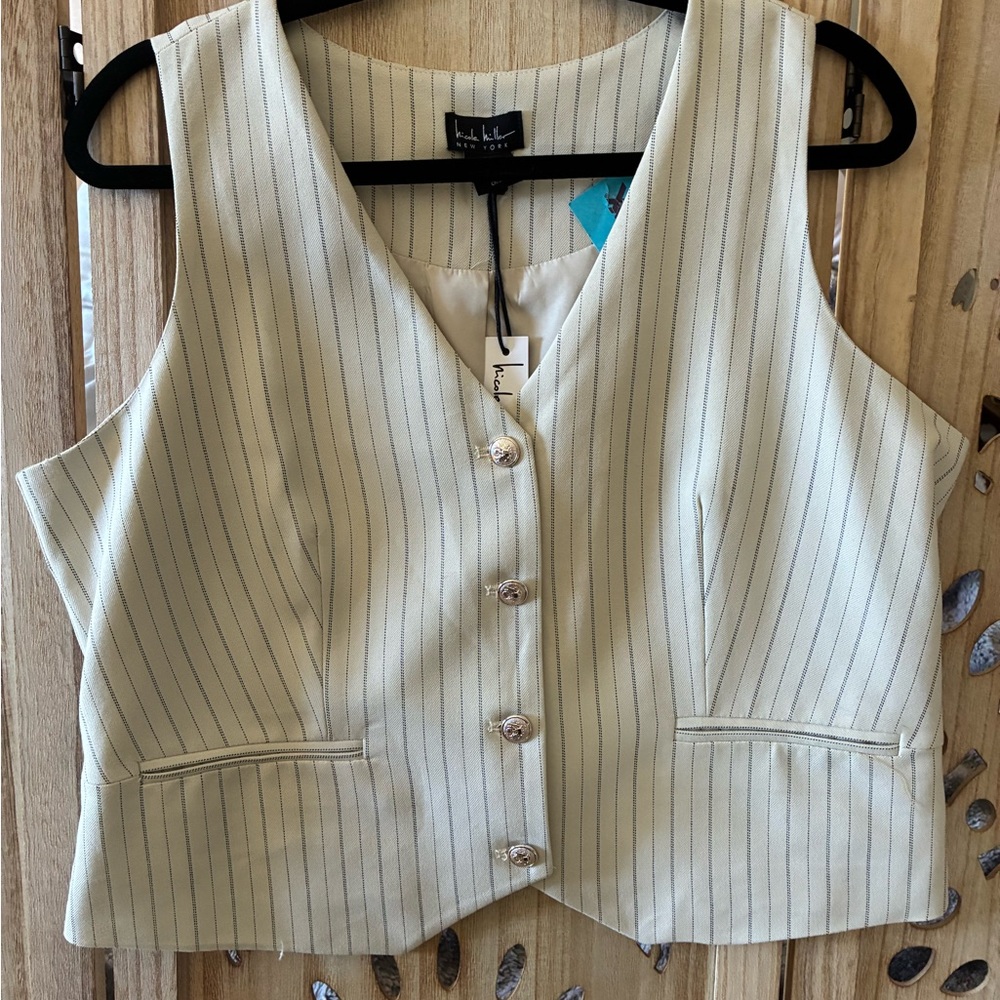 NWT Chic Cream Striped Vest by Nicole Miller